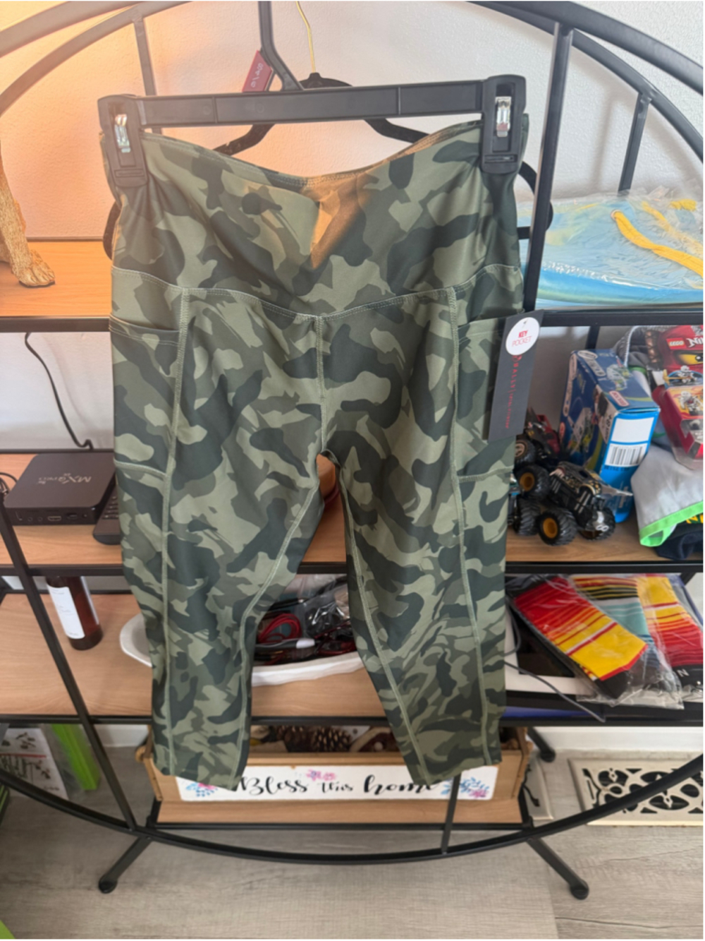 Women's Bally Total Fitness Camo Leggings Size M Green Black